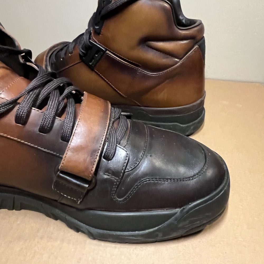 Authentic Louis Vuitton Men’s High Top Leather Sneakers size 12 - Picture 5 of 11